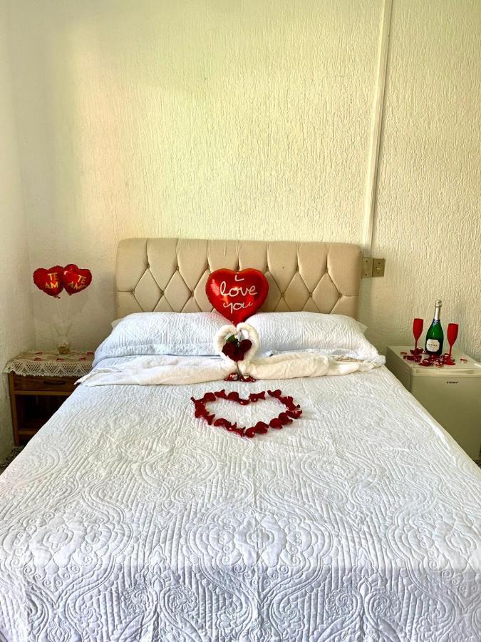 Pousada E Hostel Girassol Імбітуба Екстер'єр фото